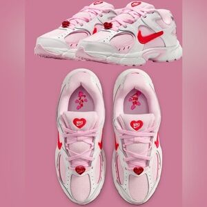 Nike RNR valentines 6.5Y